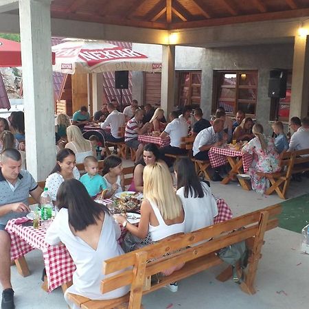 Rural Tourism/Ruralni Turizam Kisin Hotel Trebinje Exterior photo