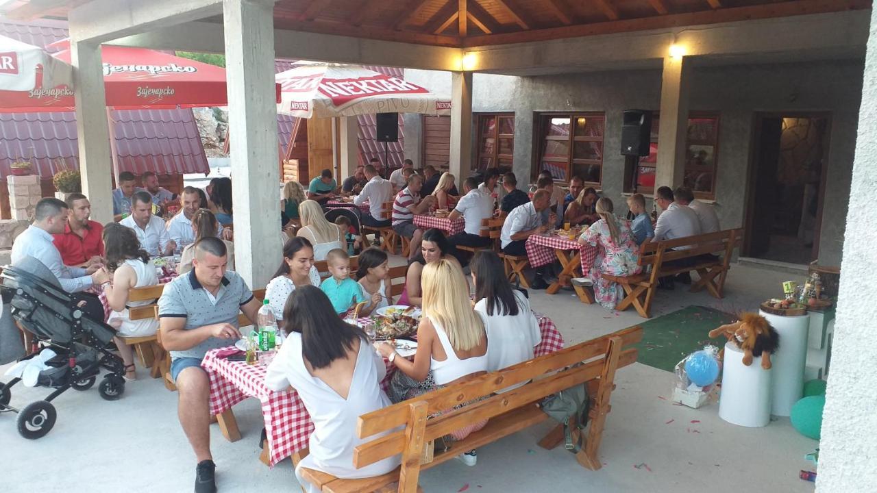 Rural Tourism/Ruralni Turizam Kisin Hotel Trebinje Exterior photo